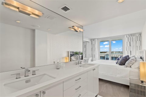 Tiny photo for 800 SE 20th Avenue #809, Deerfield Beach, FL 33441 (MLS # B26018555)