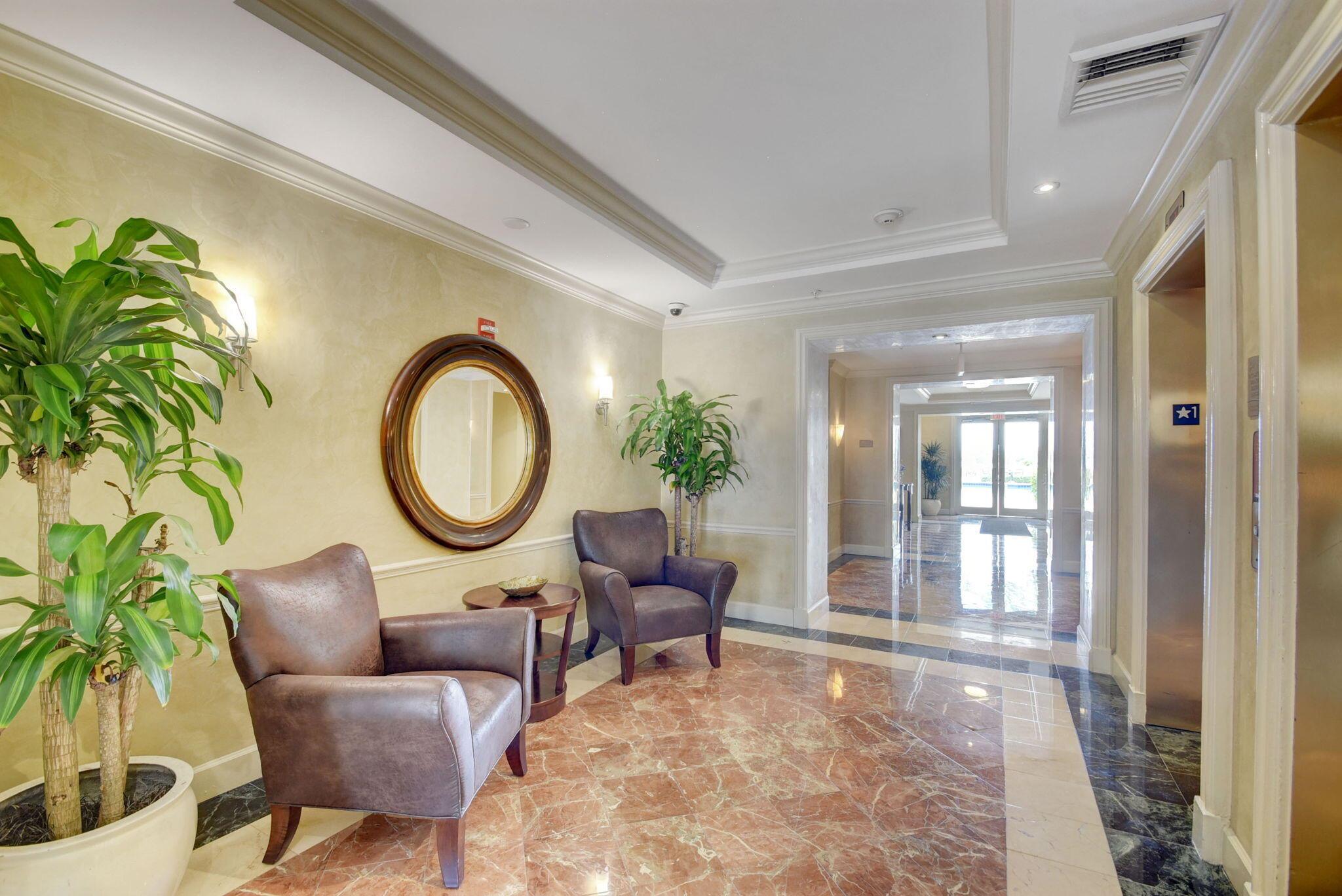 MOORINGS AT LANTANA CONDO - Residential