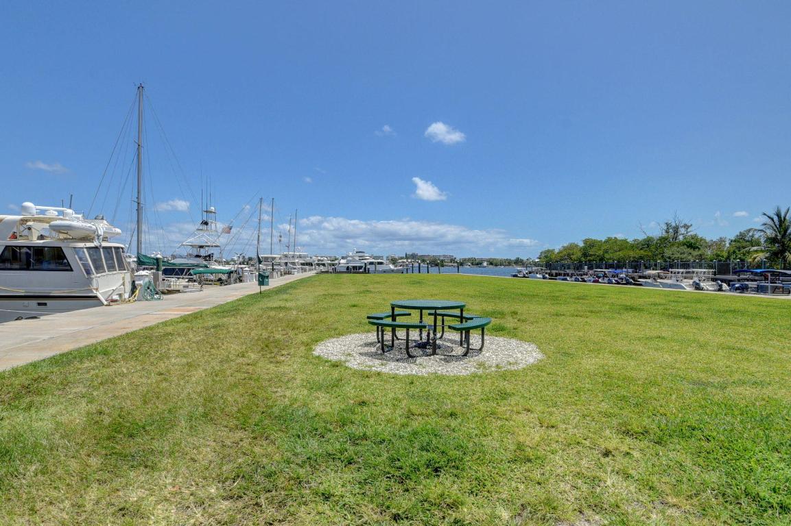 MOORINGS AT LANTANA CONDO 2 - Residential