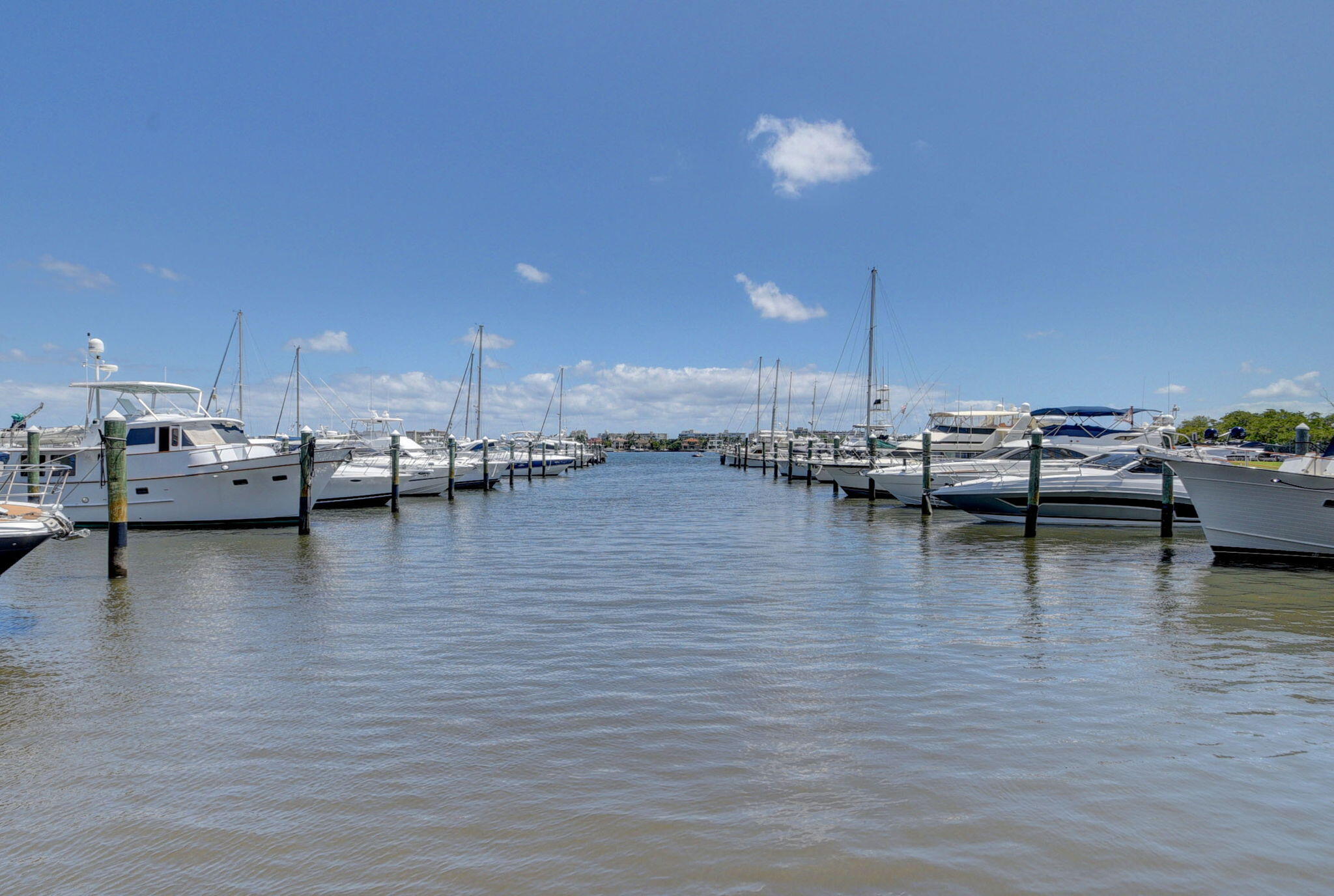 MOORINGS AT LANTANA CONDO 2 - Residential