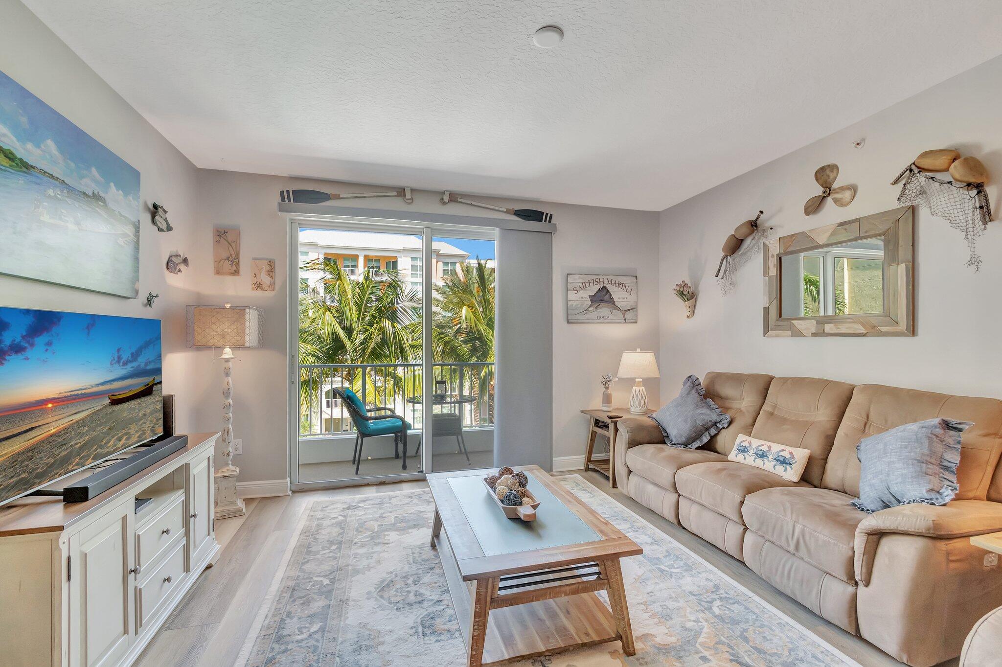 MOORINGS AT LANTANA CONDO - Residential