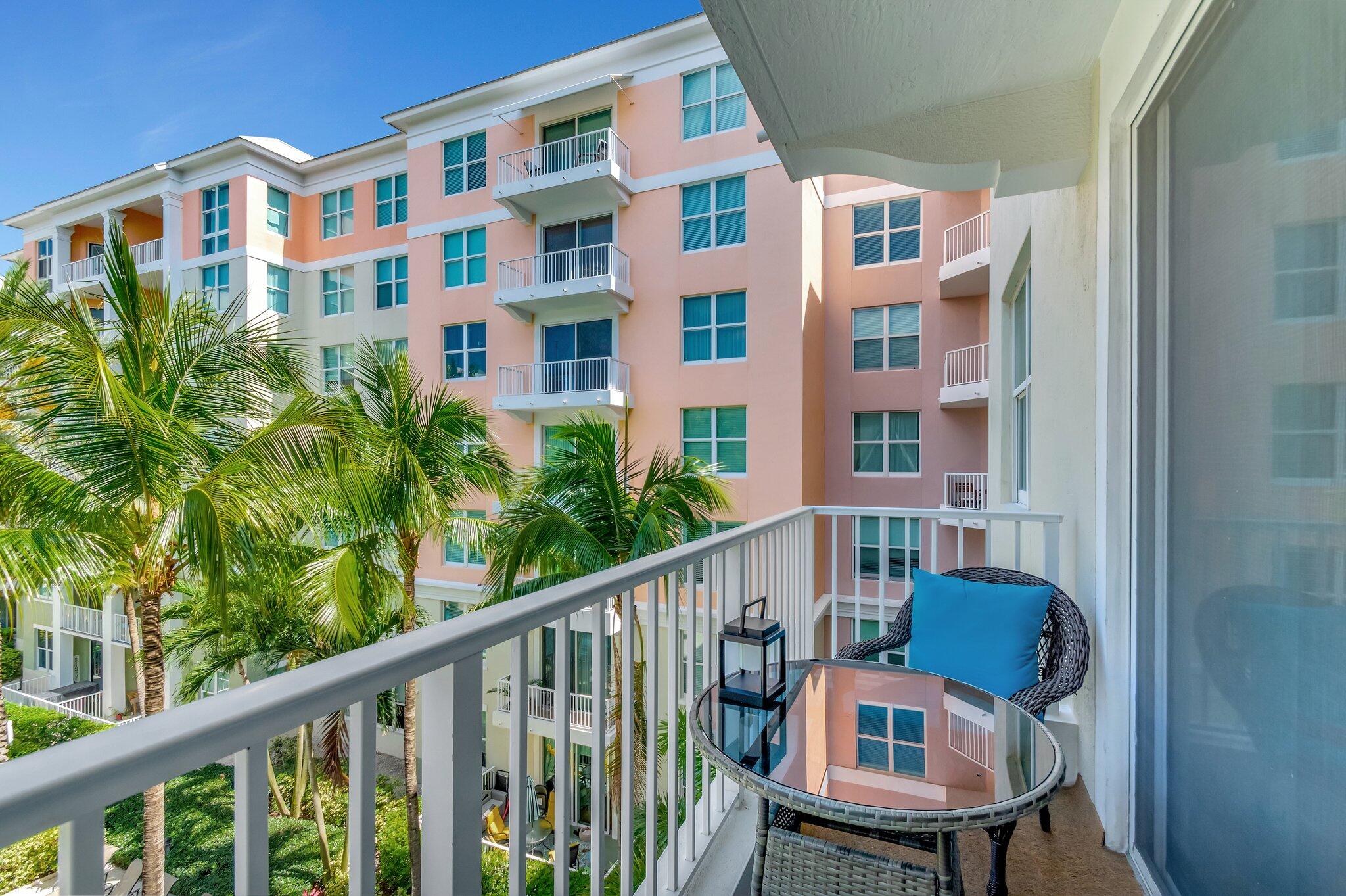 MOORINGS AT LANTANA CONDO 2 - Residential