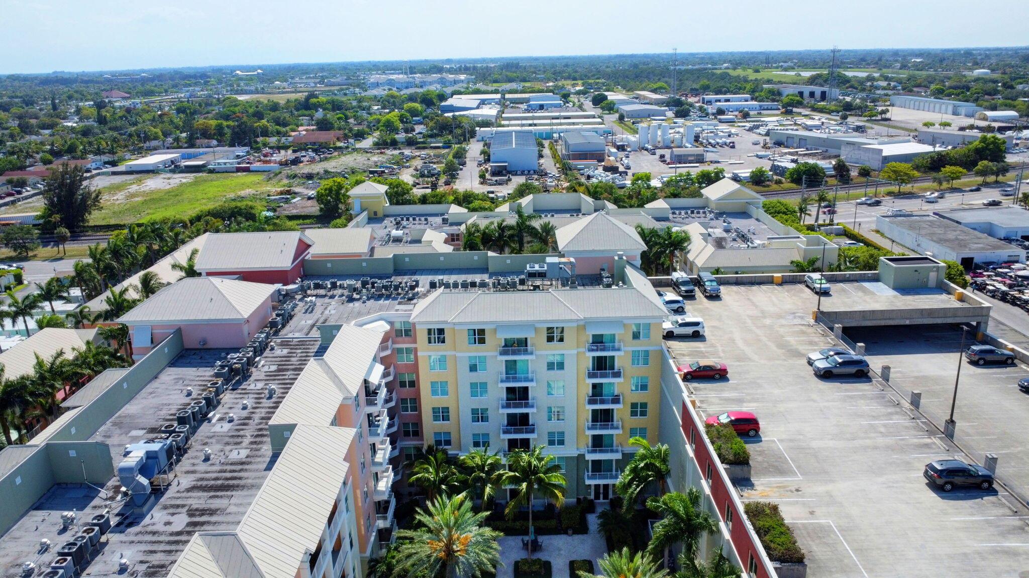 MOORINGS AT LANTANA CONDO - Residential