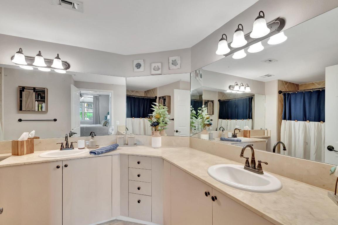 MOORINGS AT LANTANA CONDO 2 - Residential