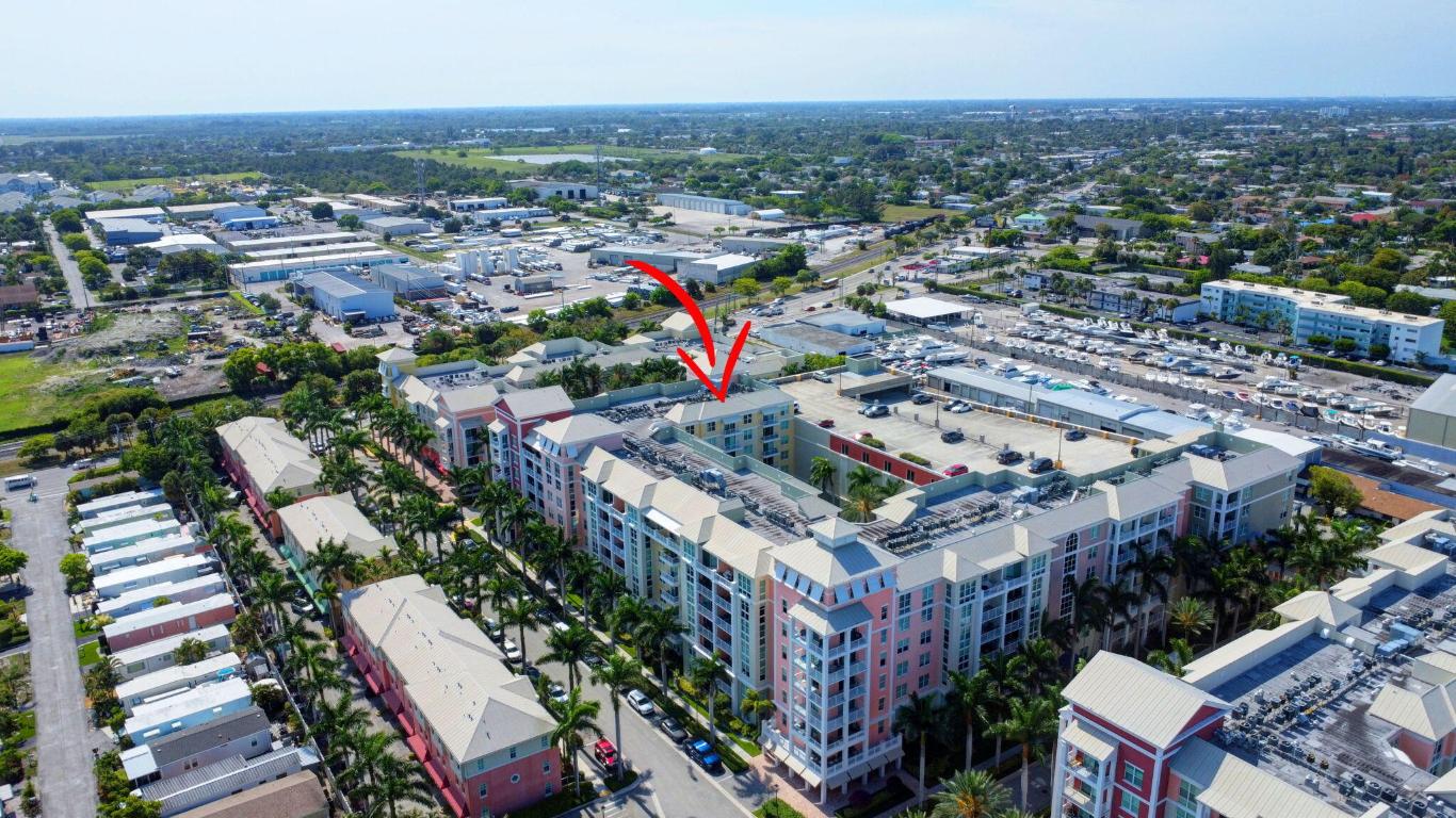 MOORINGS AT LANTANA CONDO 2 - Residential