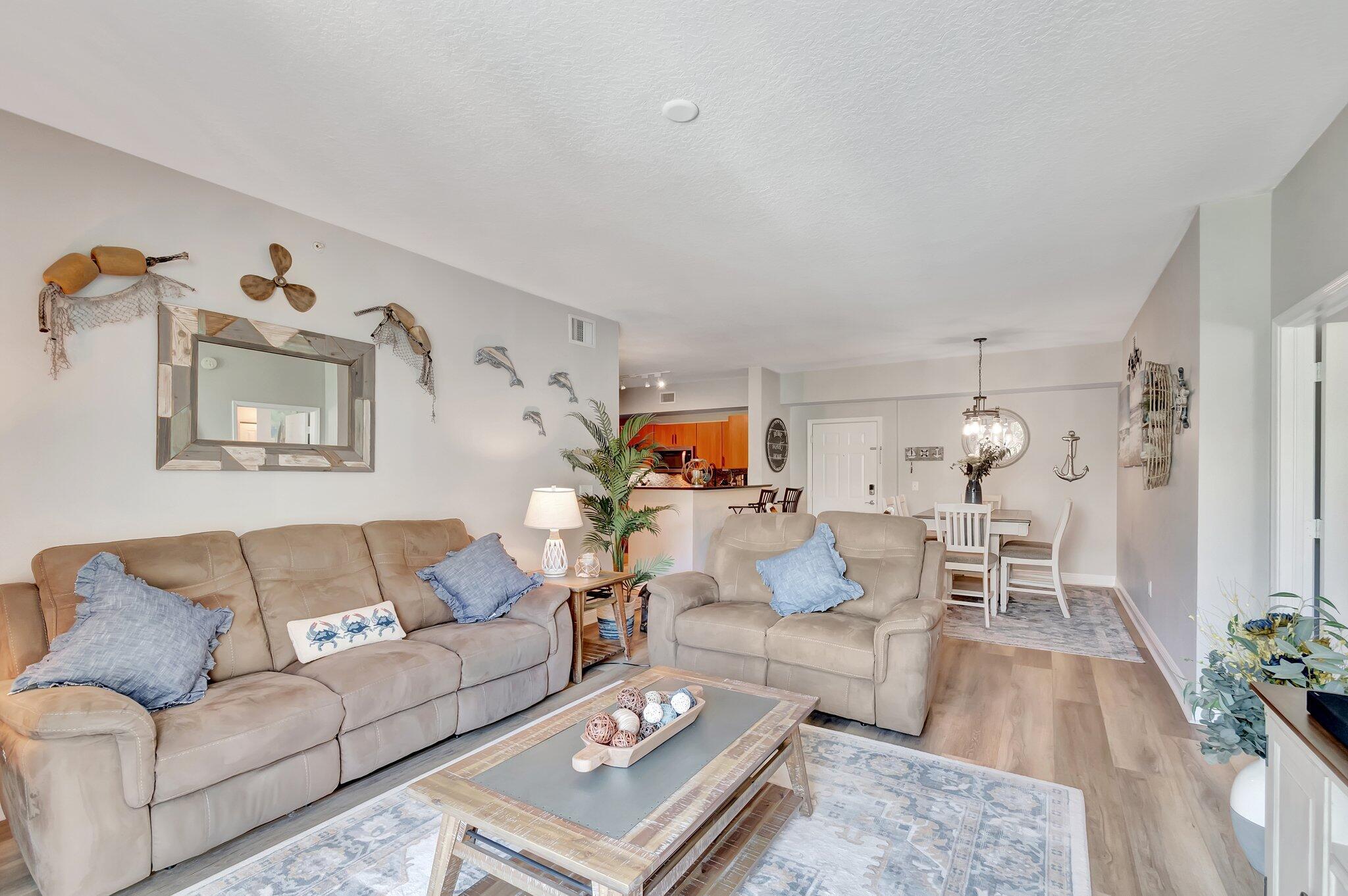 MOORINGS AT LANTANA CONDO - Residential