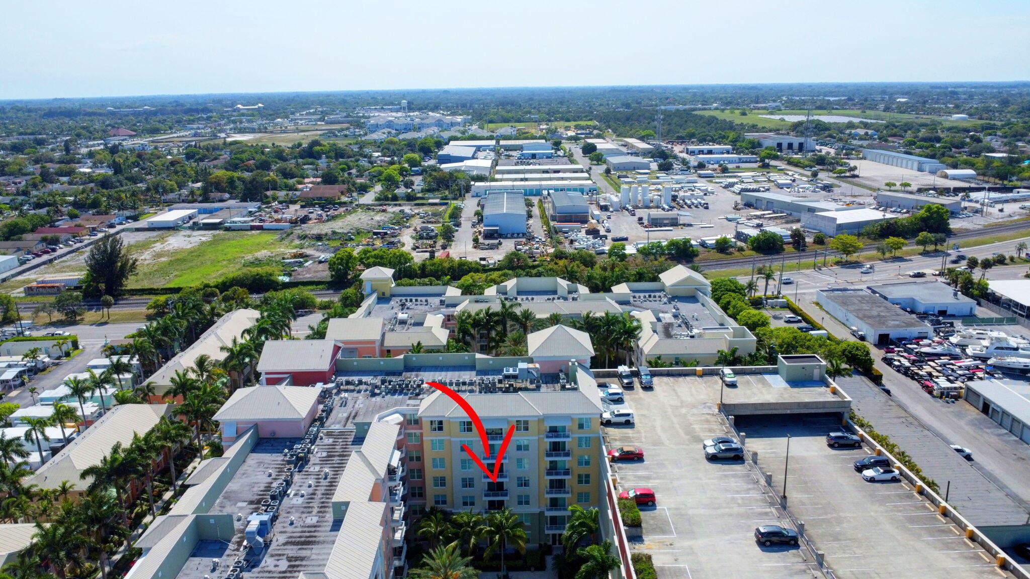 MOORINGS AT LANTANA CONDO - Residential