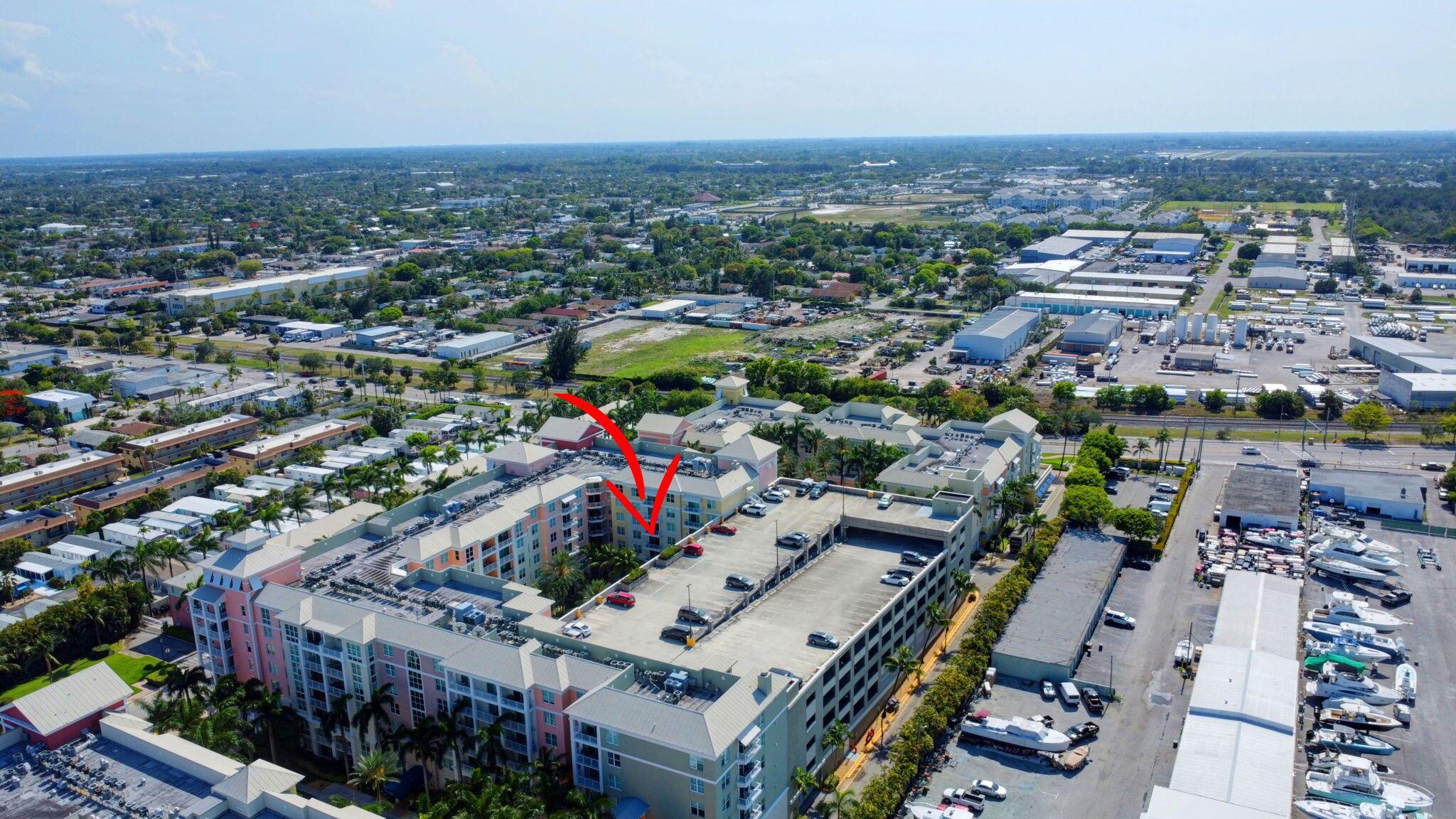 MOORINGS AT LANTANA CONDO - Residential