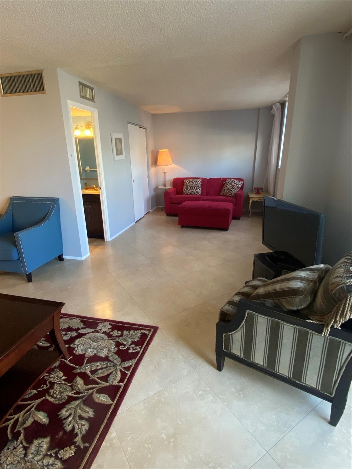 Cromwell West Condo - Residential Lease