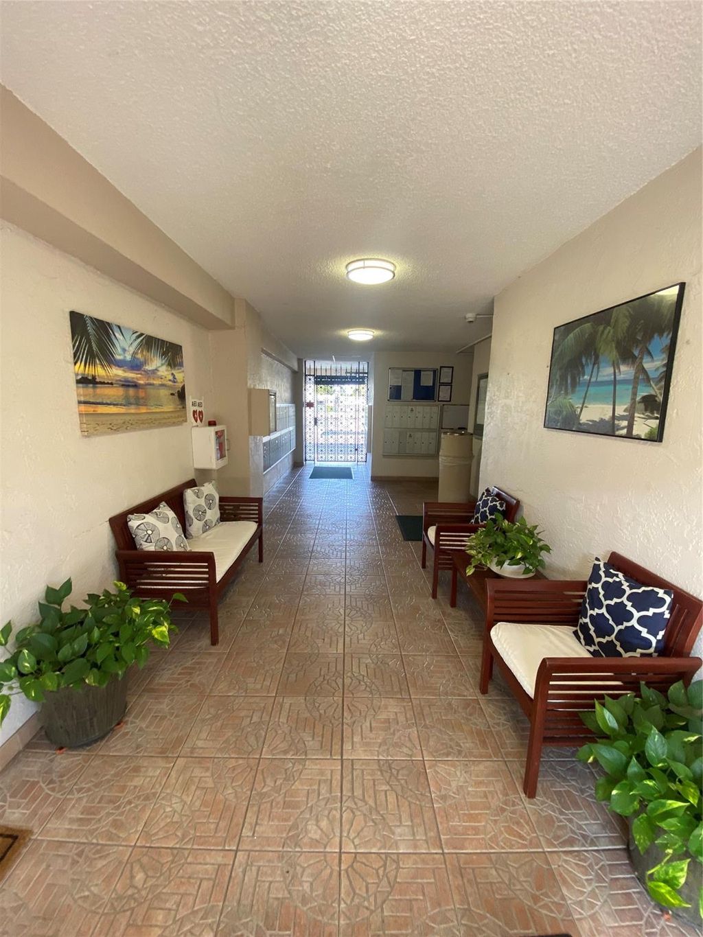 Photo of 1731 SE 15th Street, Fort Lauderdale, FL 33316 (MLS # F10531566)