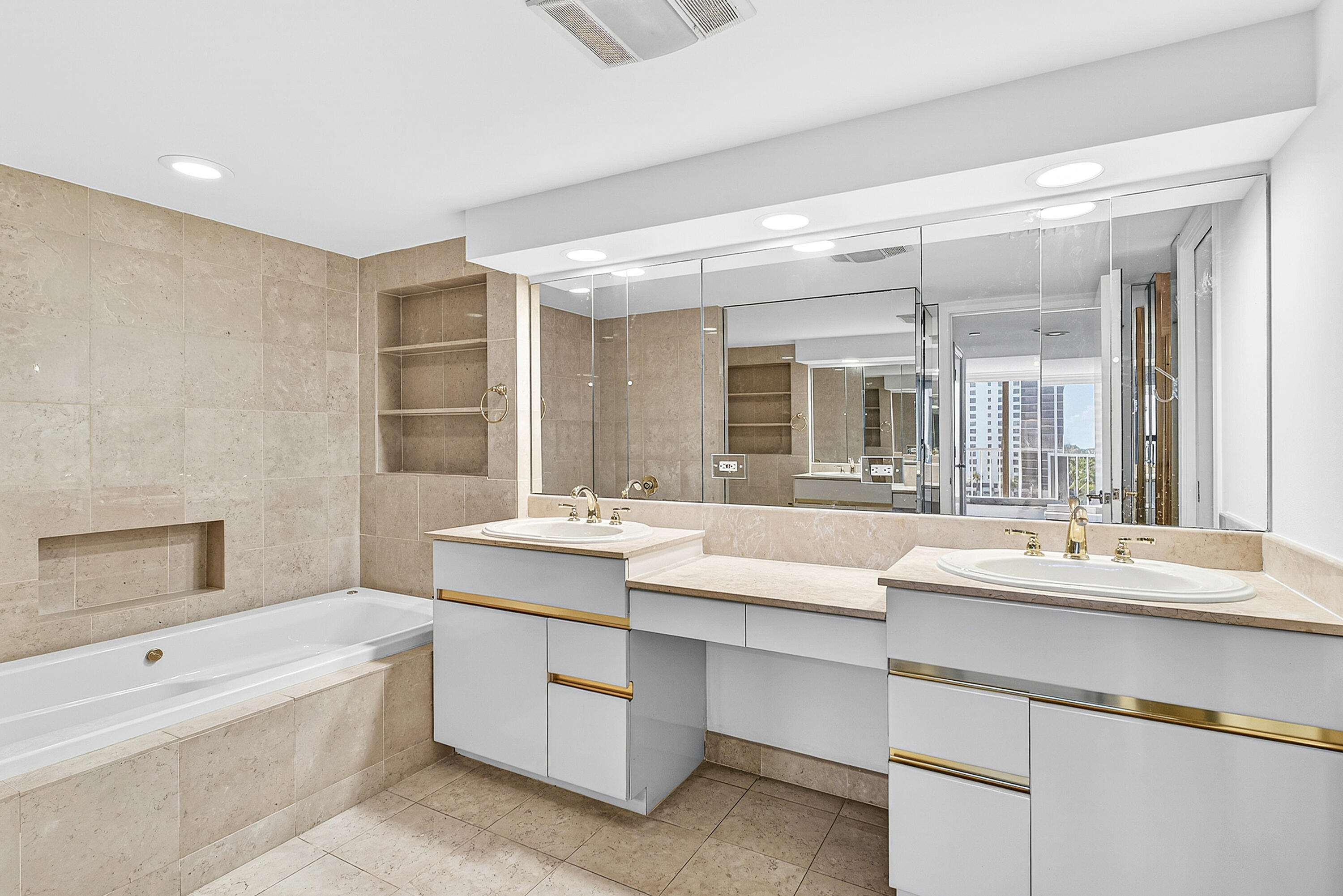 VILLA COSTA CONDO - Residential