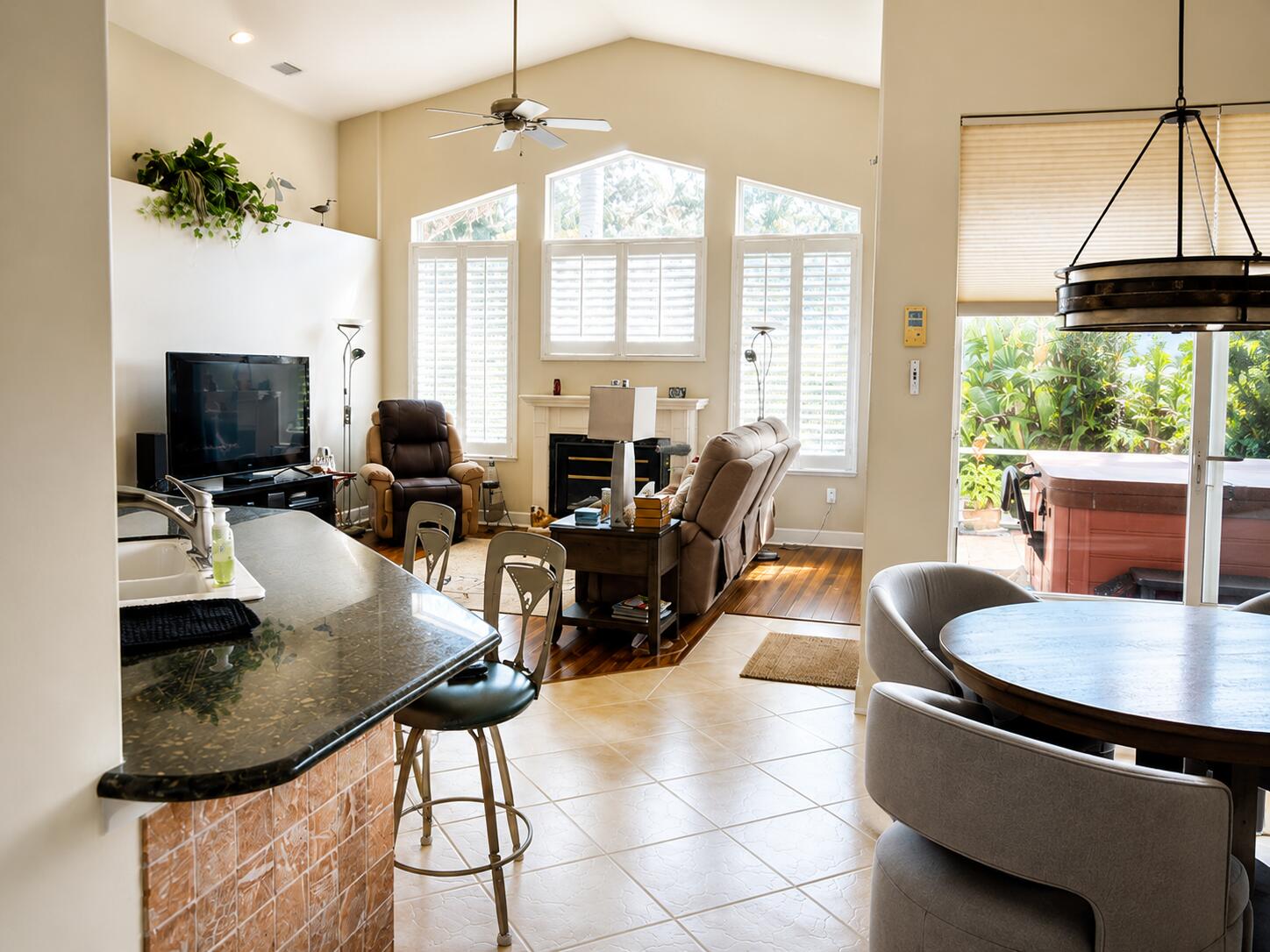 8 TROPIC LAKE Way