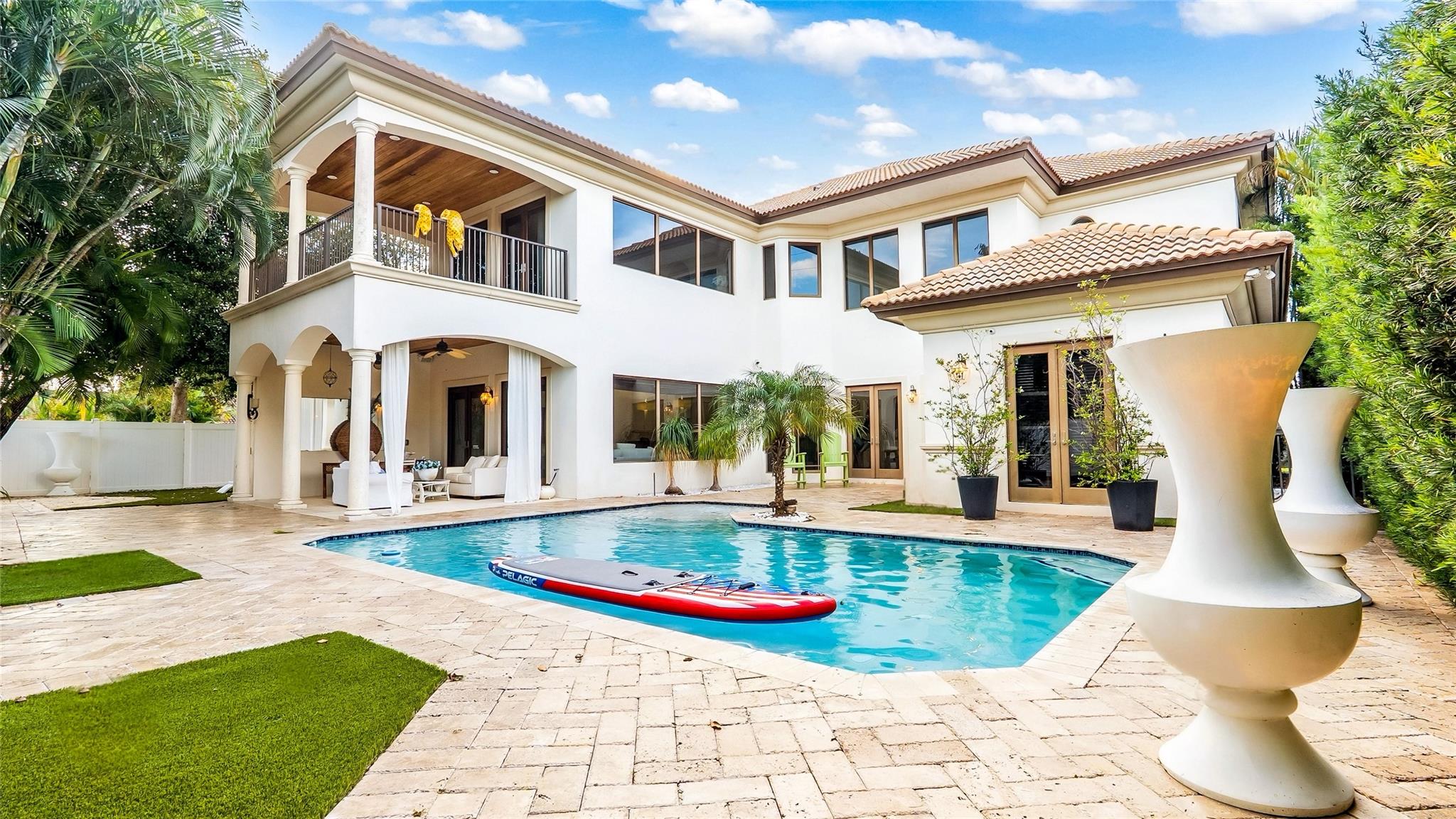 View photos, virtual tours, details... 4700 NE 29th Ave