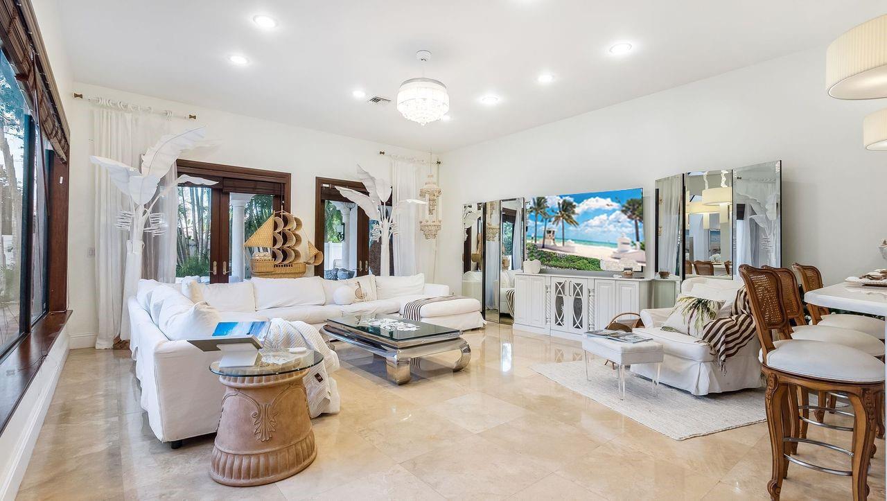 View photos, virtual tours, details... 4700 NE 29th Ave