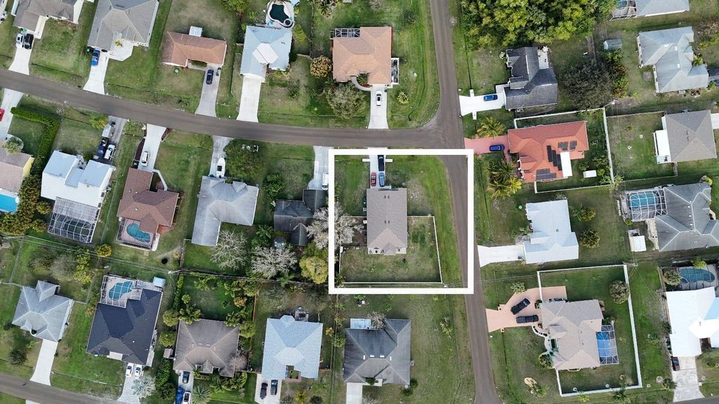 Photo of 6801 NW Dragon Street, Port Saint Lucie, FL 34983 (MLS # R11067358)