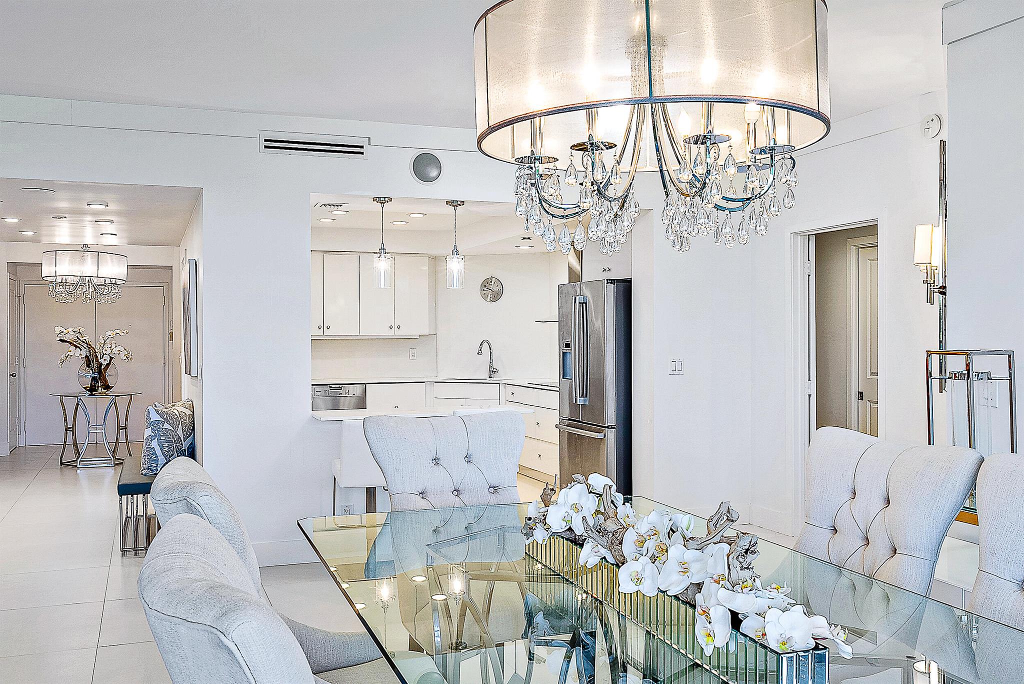2100 Condo At Sloans Curv - Residential