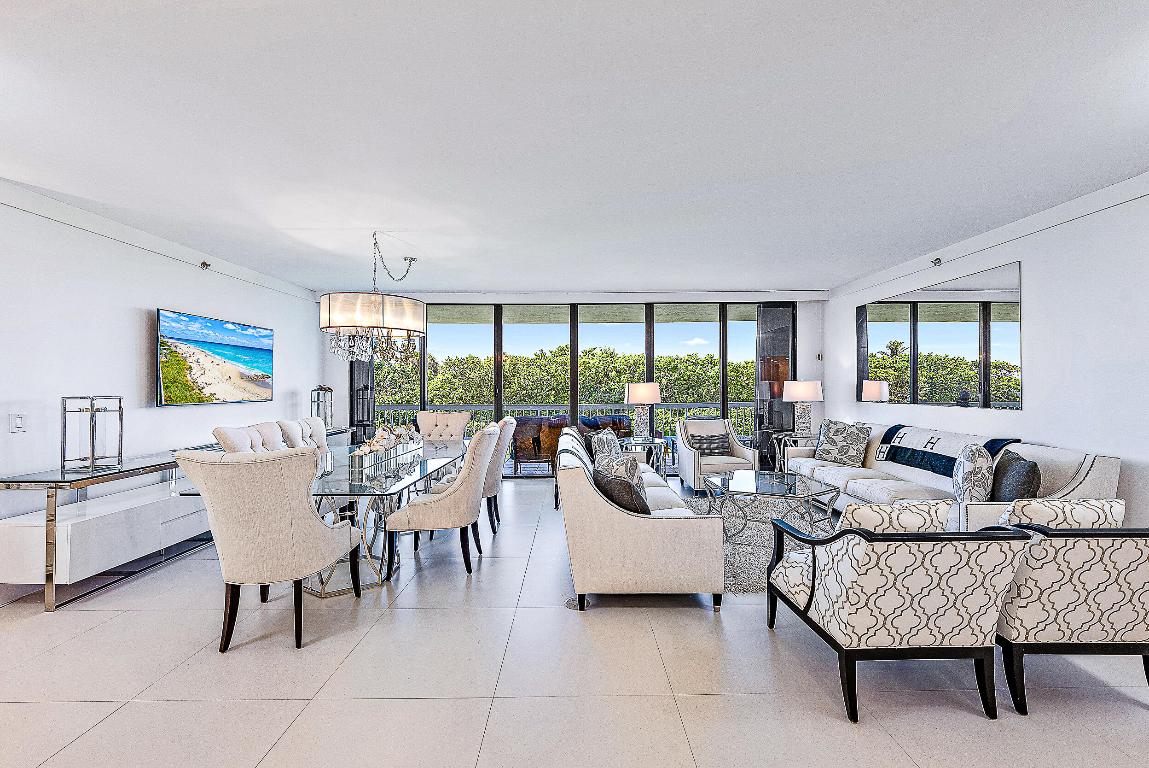 2100 Condo At Sloans Curve - Residential