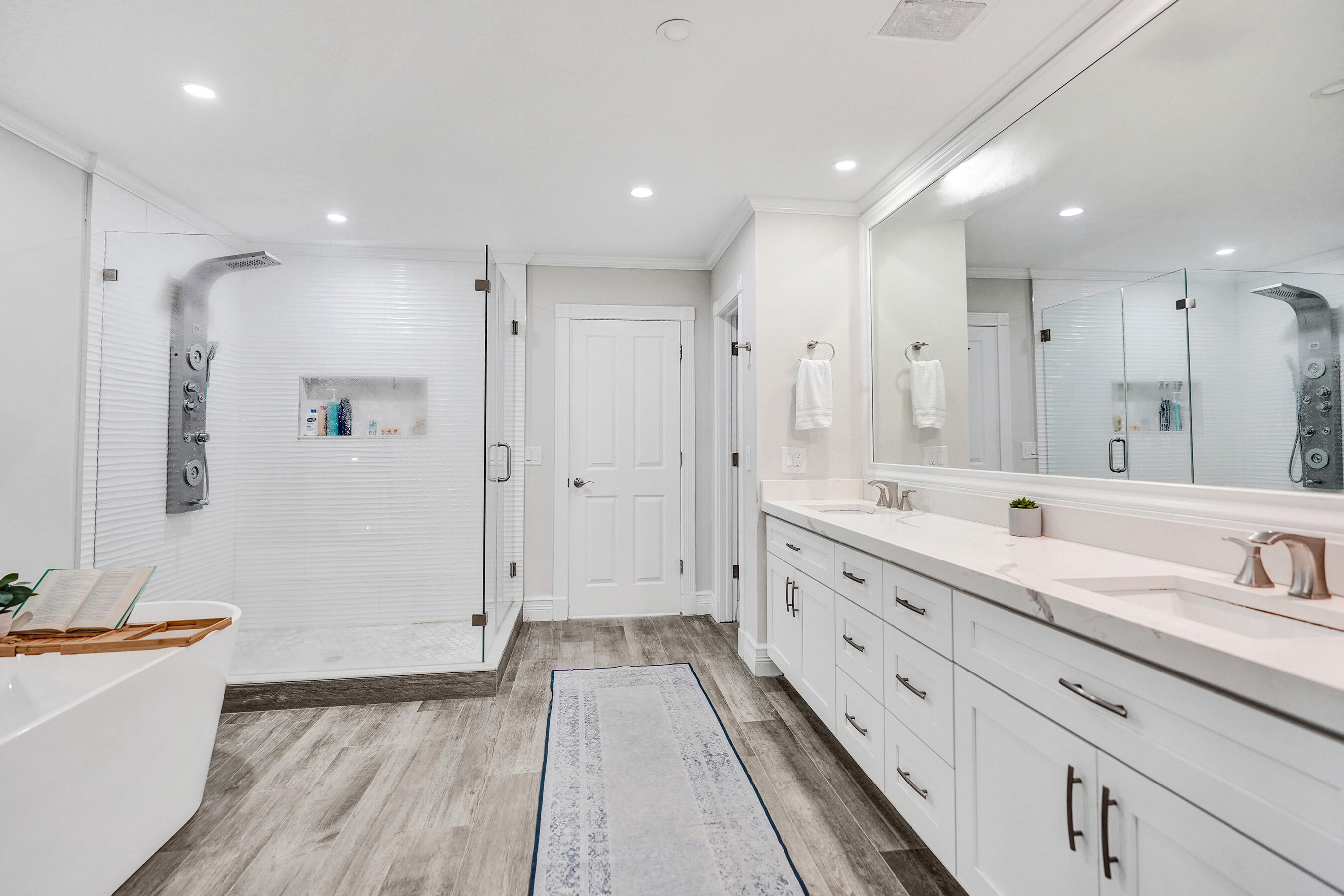 VENETIAN ISLES 2ND SEC - Residential