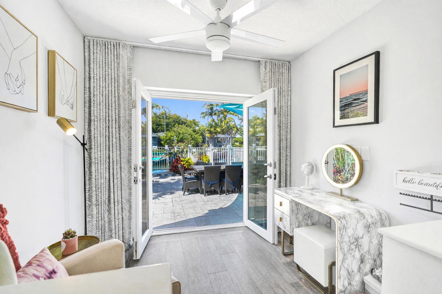 VENETIAN ISLES 2ND SEC - Residential