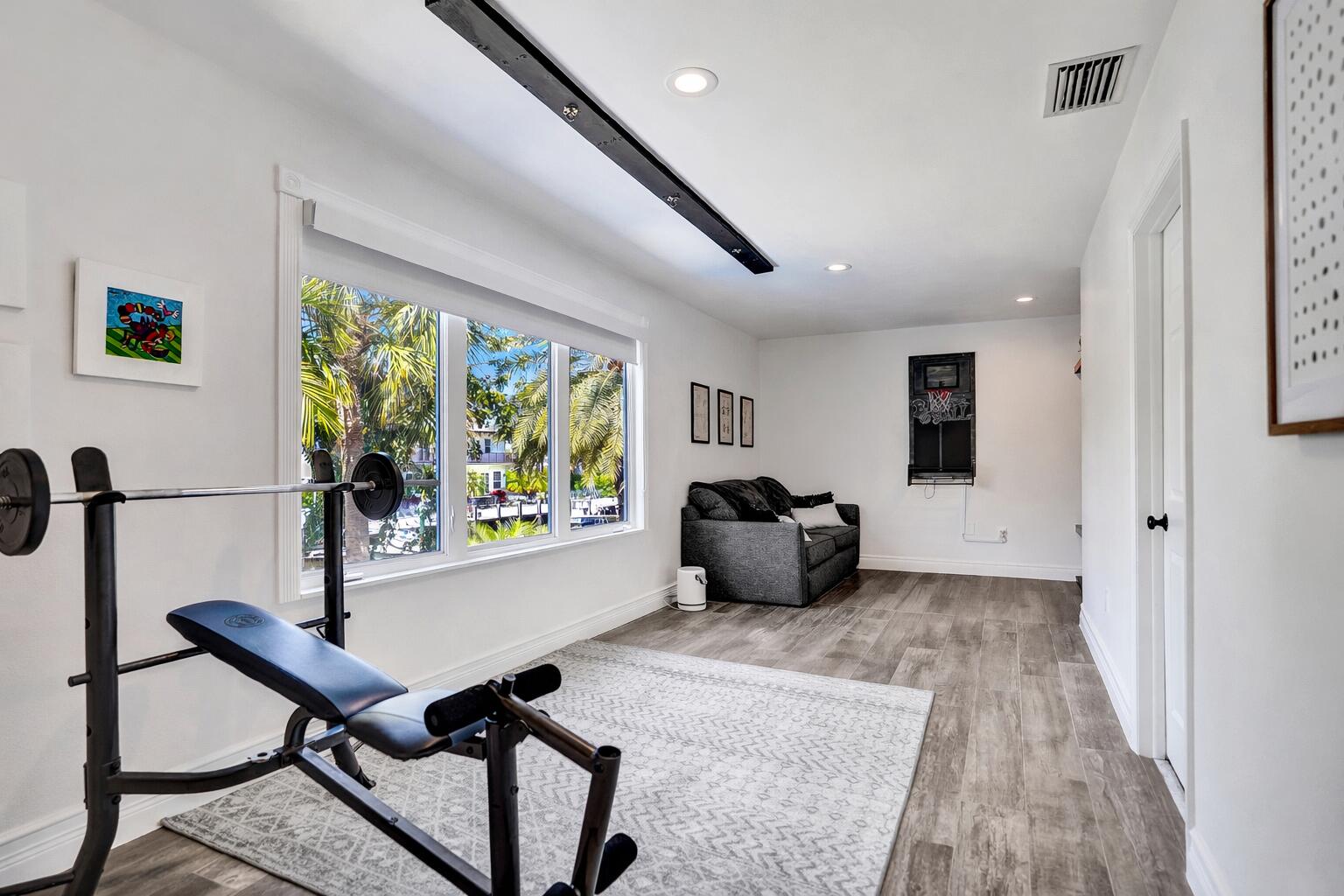 VENETIAN ISLES 2ND SEC - Residential