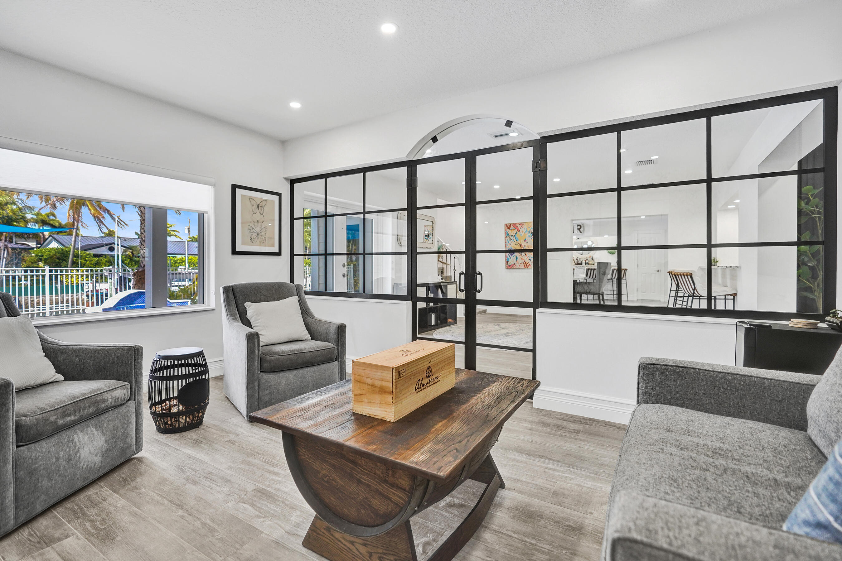 VENETIAN ISLES 2ND SEC - Residential