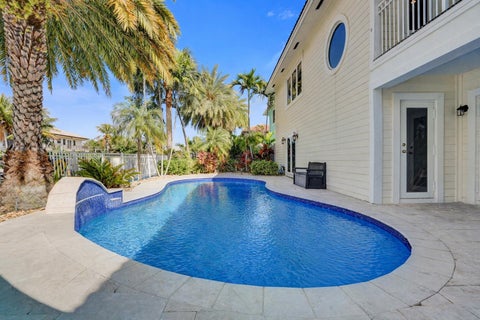 Tiny photo for 4011 NE 26th Avenue, Lighthouse Point, FL 33064 (MLS # R11165988)
