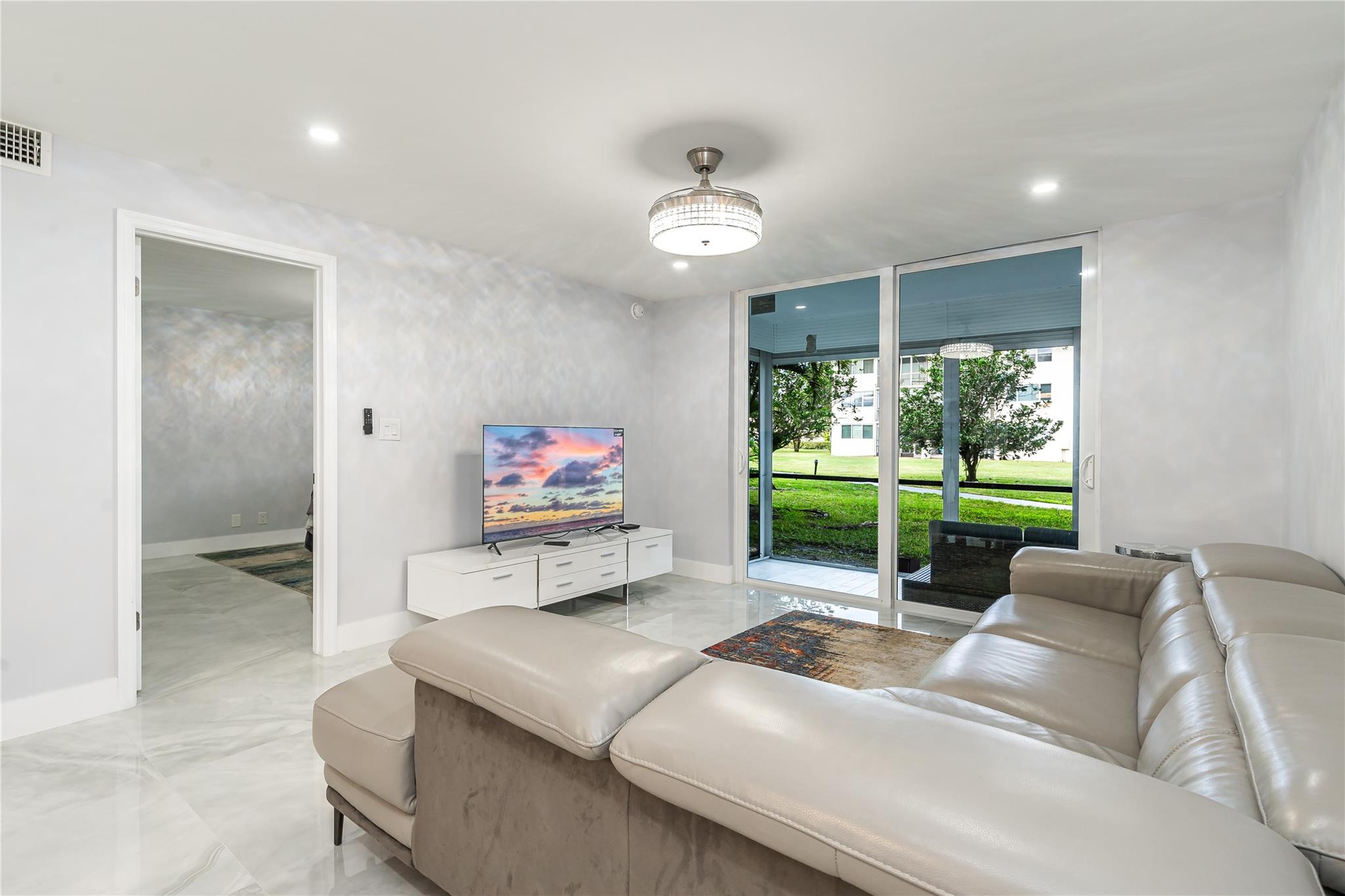 Hollybrook Golf & Tennis - Residential Lease