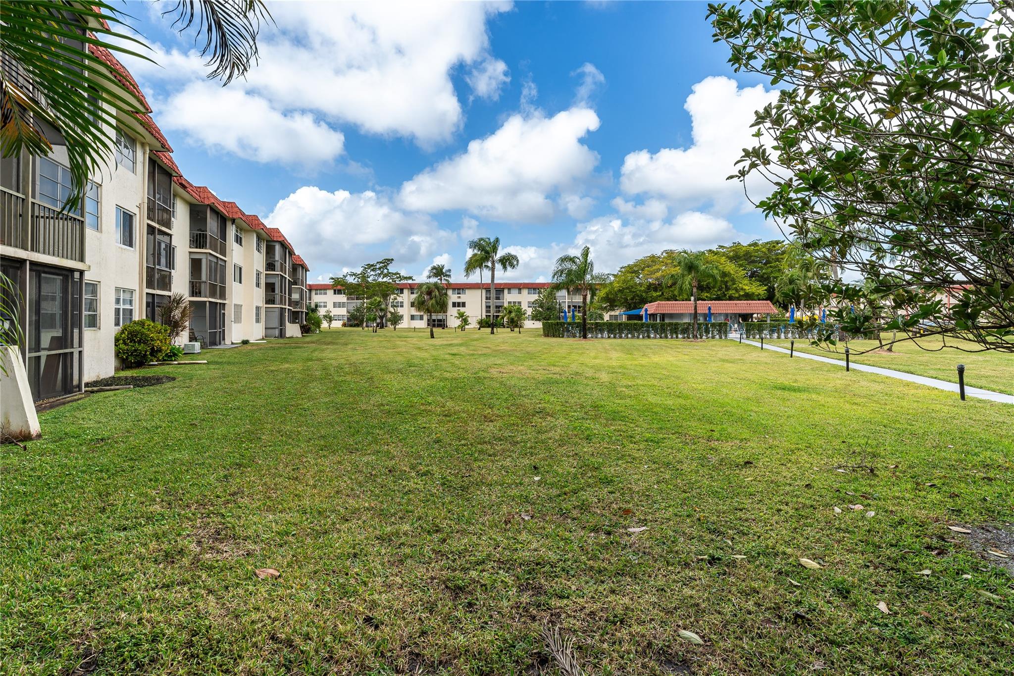 Hollybrook Golf & Tennis - Residential Lease