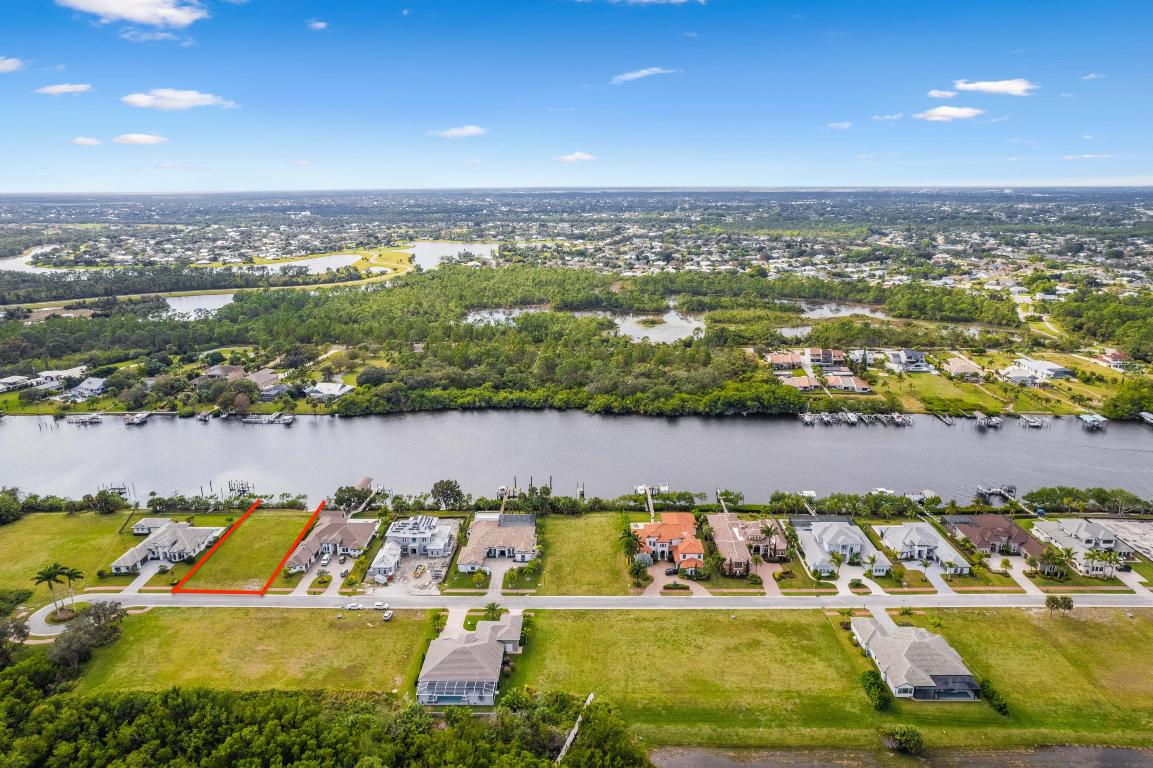 FIRST REPLAT OF RIVER POINT PUD - Land