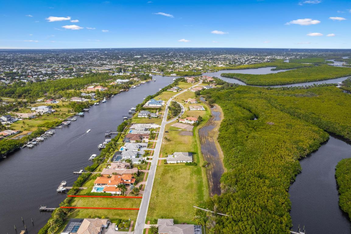 FIRST REPLAT OF RIVER POINT PUD - Land