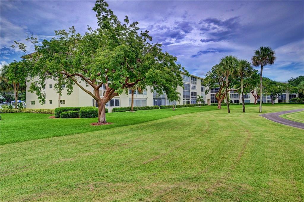 WYNMMOR-VILLAGE - Residential