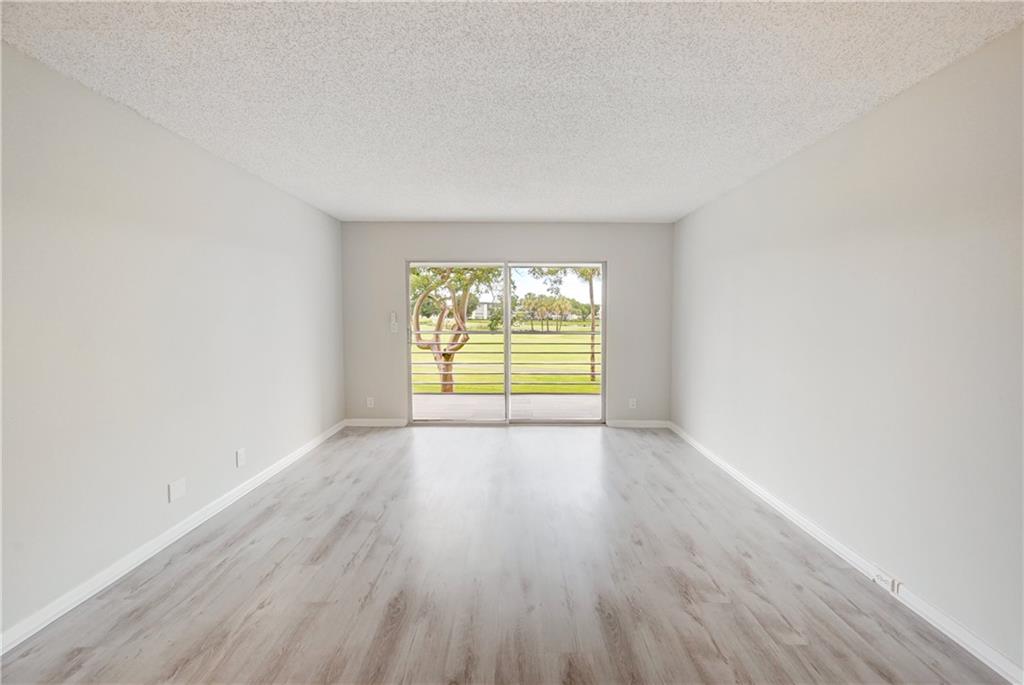 WYNMMOR-VILLAGE - Residential