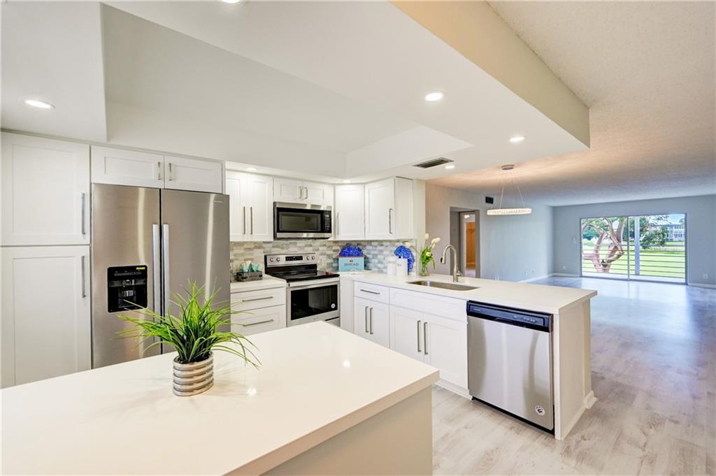 WYNMMOR-VILLAGE - Residential