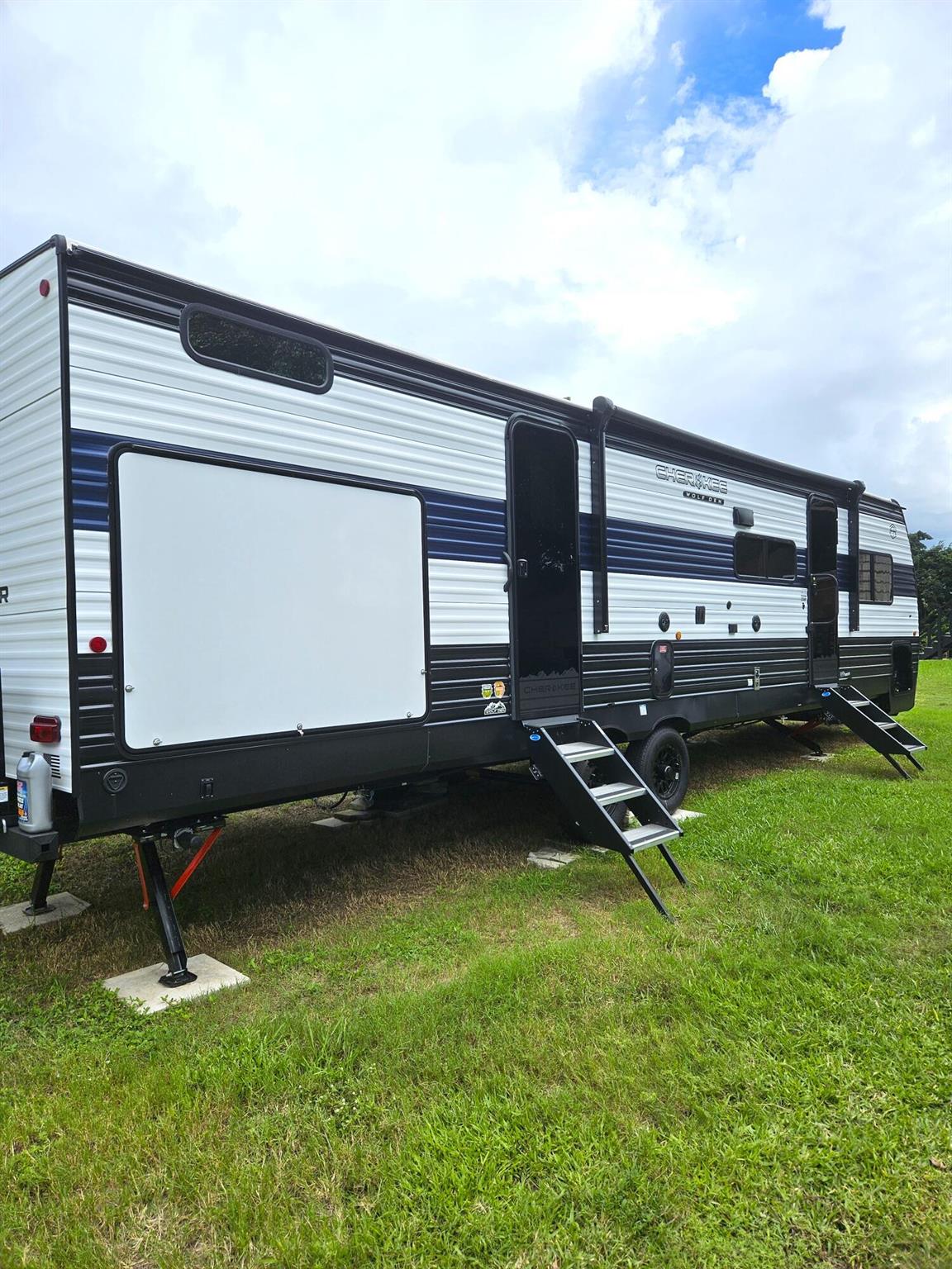 WILDWOOD - Residential Lease