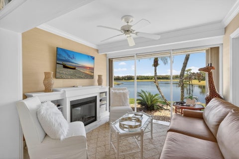 Photo of 5632 SE Foxcross Place, Stuart, FL 34997 (MLS # B26039075)