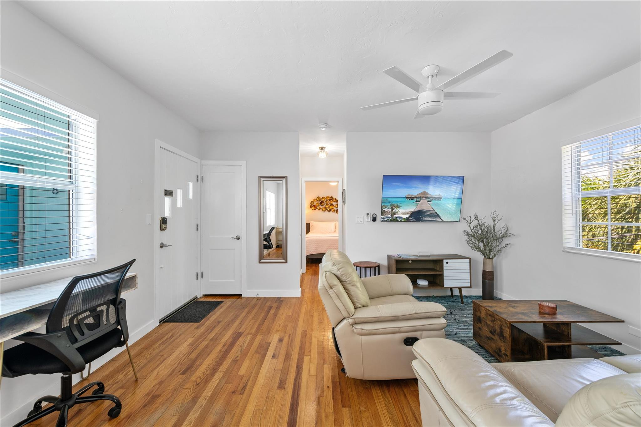 BREAKERS SEVILLE CO-OP - Residential Lease