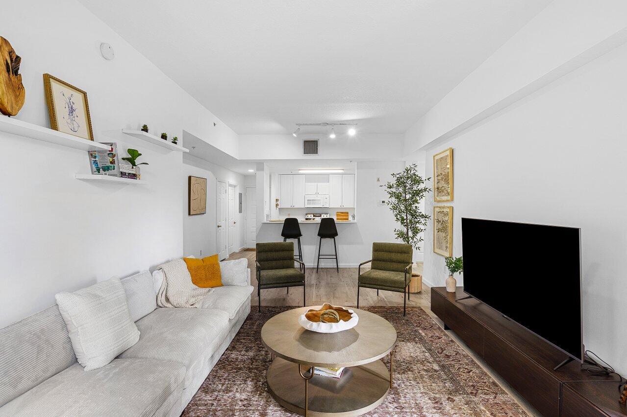 VILLAGE AT ABACOA CONDO - Residential Lease