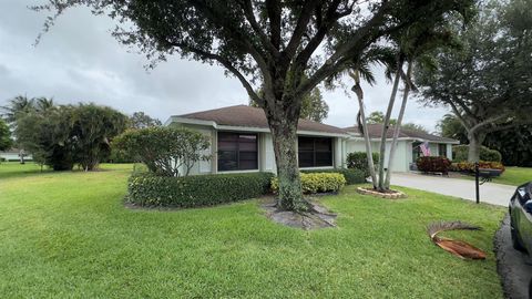 9900 Chestnut Tree Terrace B Boynton Beach FL 33436