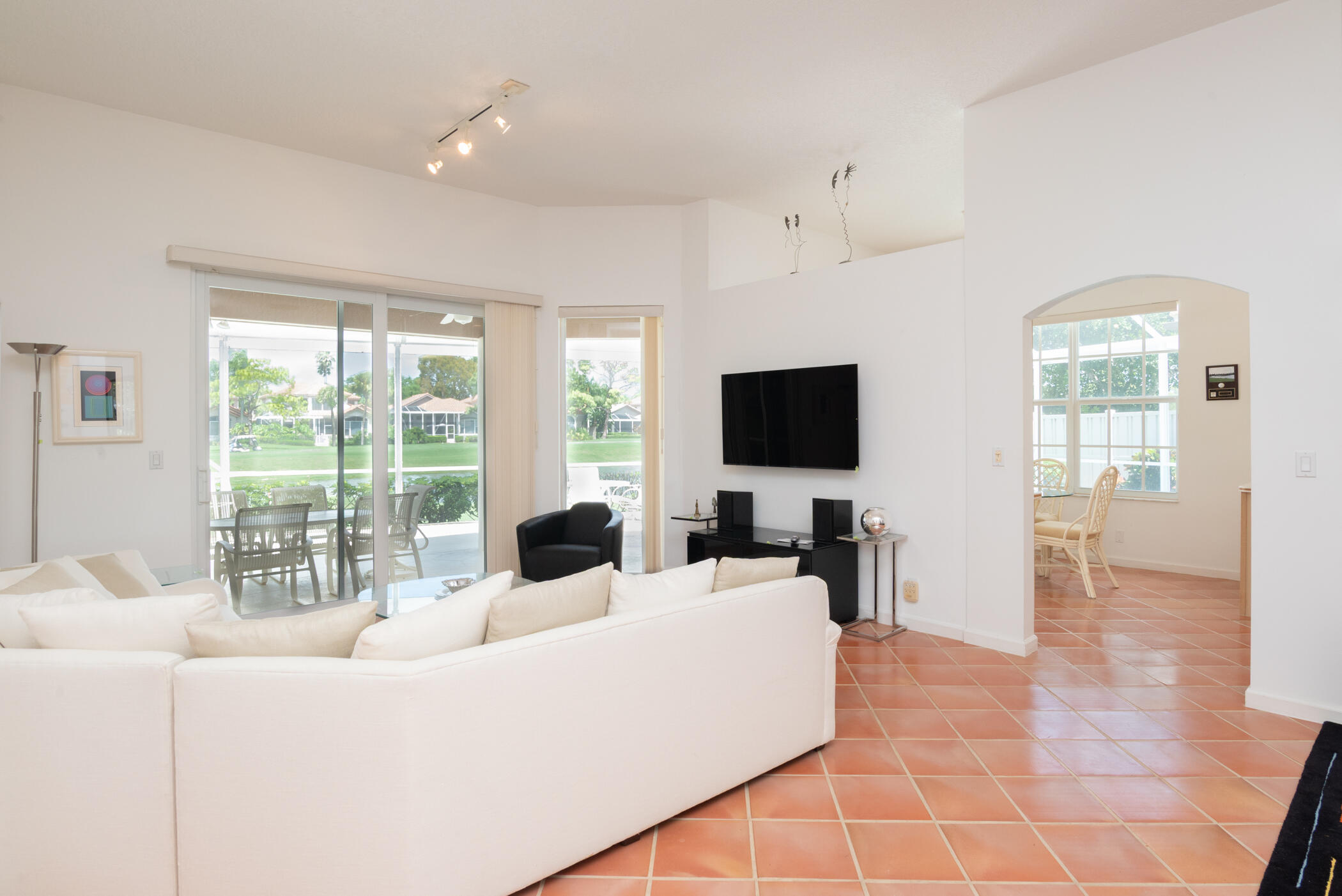 8367 Quail Meadow Way