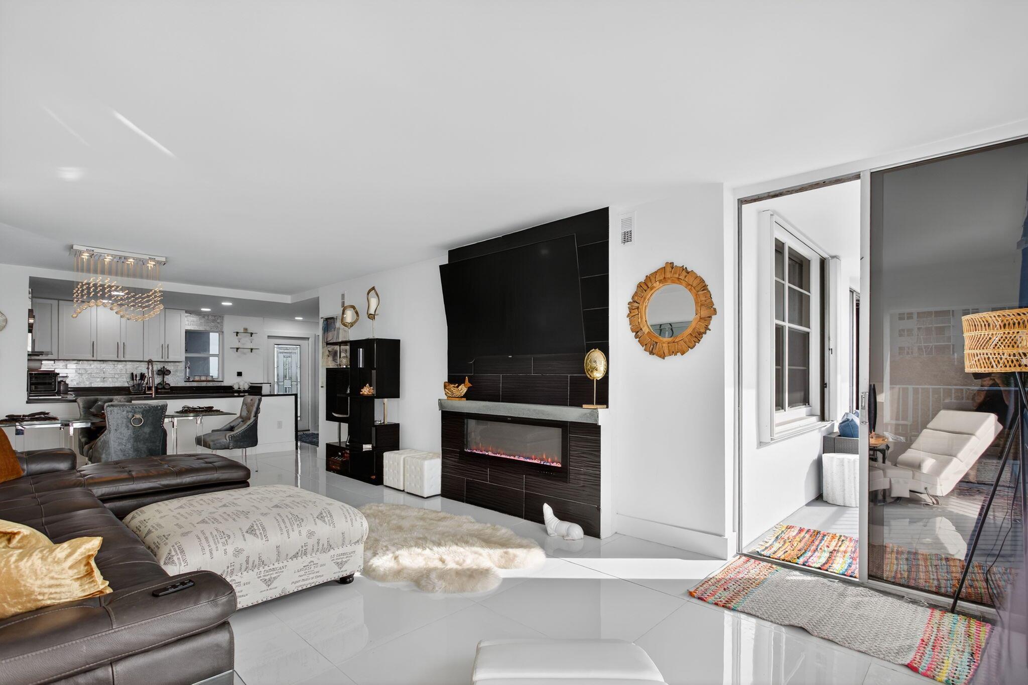 SEACREST TOWERS CONDO - Residential Lease