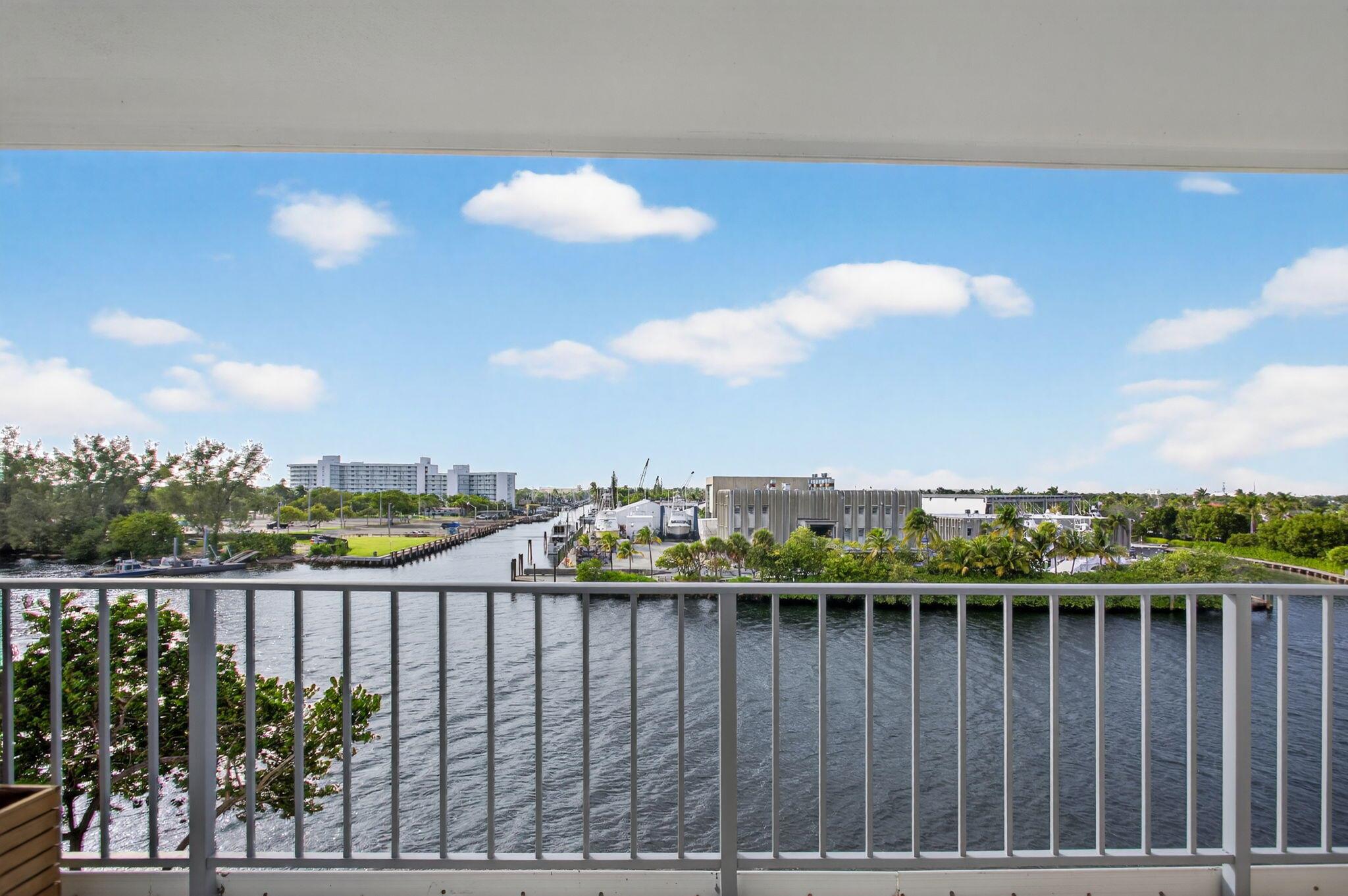 SEACREST TOWERS CONDO - Residential Lease