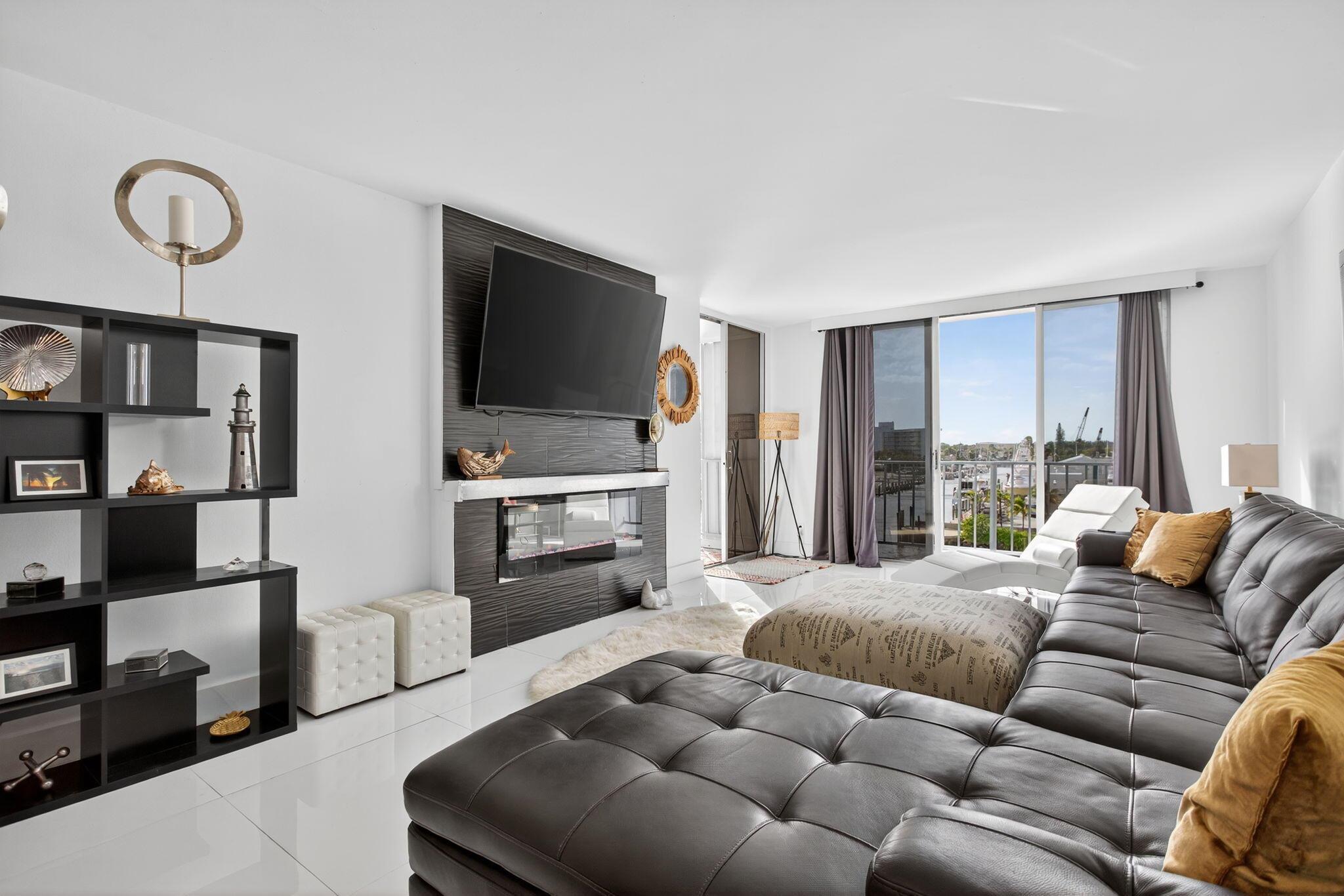 SEACREST TOWERS CONDO - Residential Lease