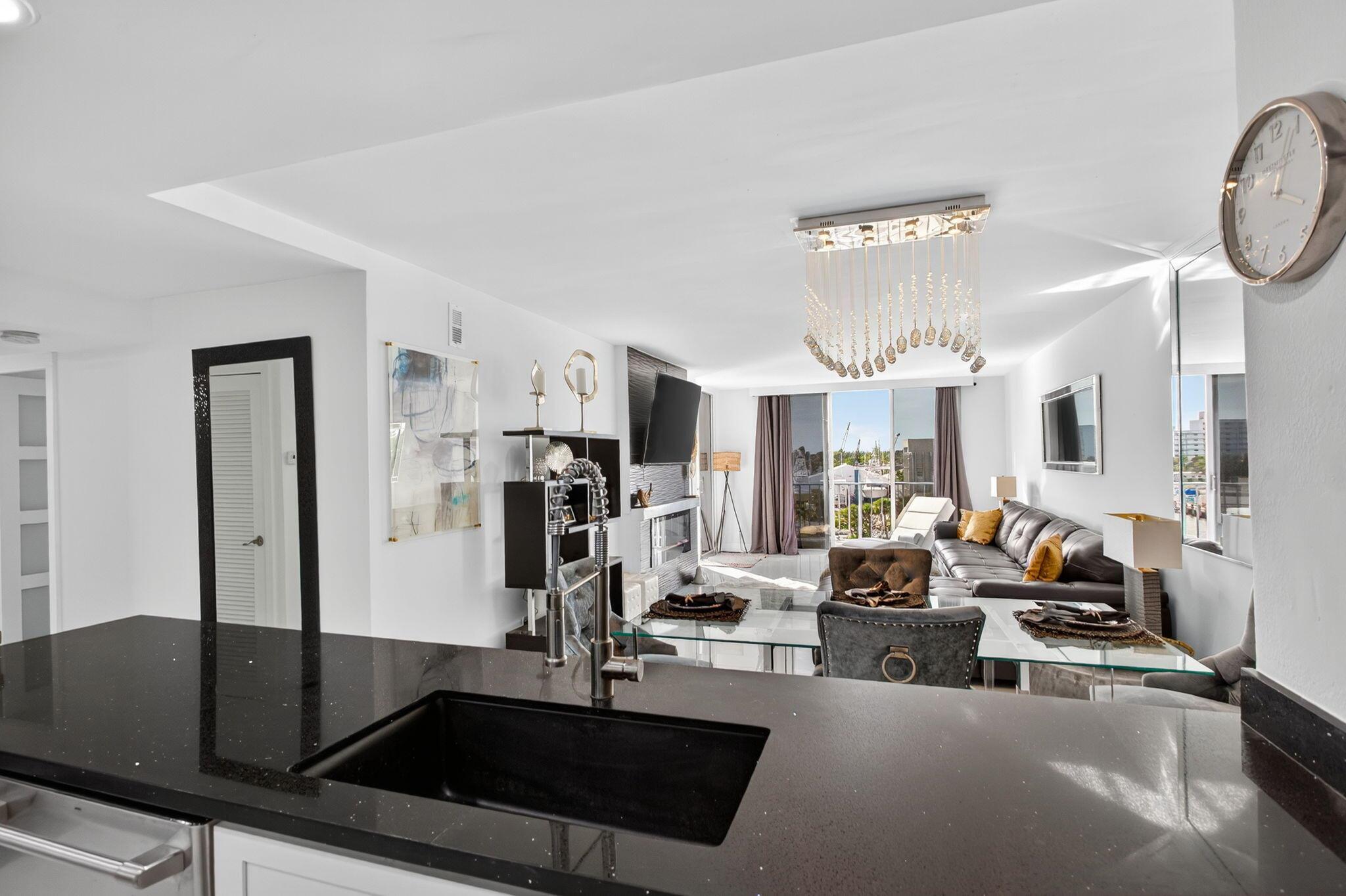 SEACREST TOWERS CONDO - Residential Lease