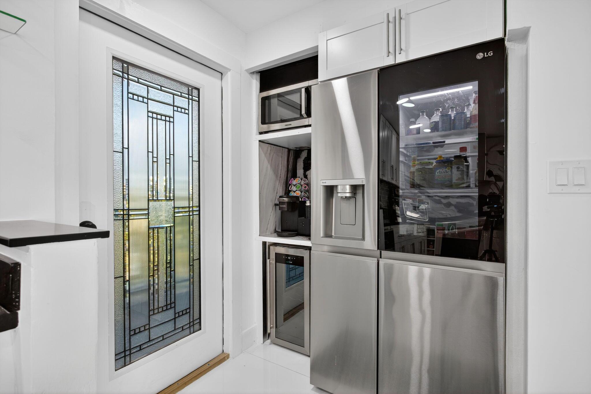 SEACREST TOWERS CONDO - Residential Lease