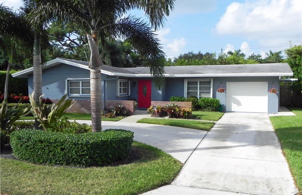 Photo of 494 Dover Road, Tequesta, FL 33469 (MLS # R10816962)