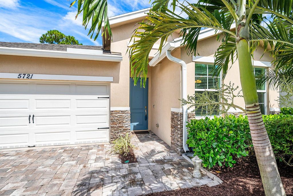 Photo of 5721 SE Kawana Trail, Hobe Sound, FL 33455 (MLS # R11126551)