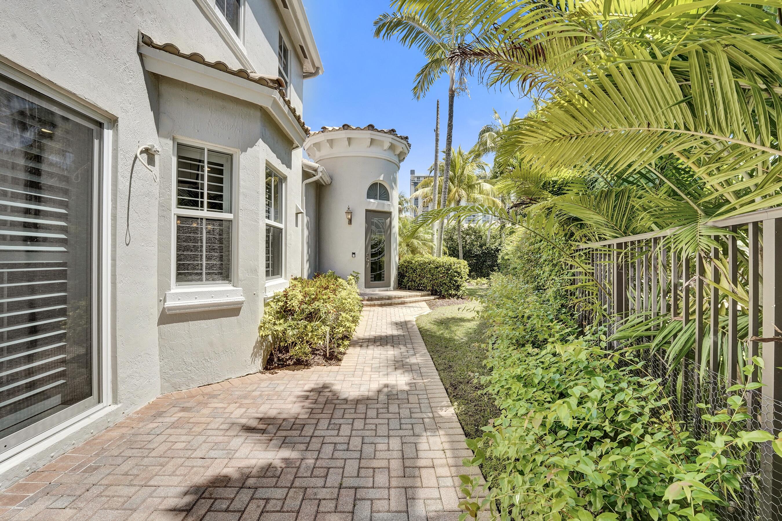 THREE ISLANDS 3RD SECTION - Residential