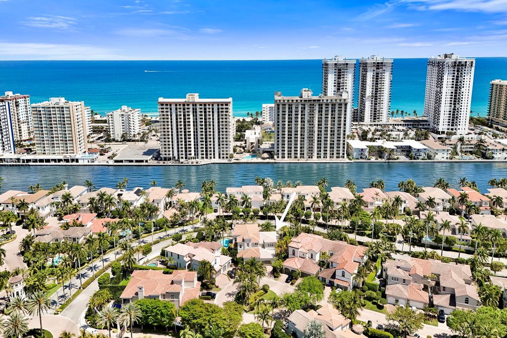 Photo of 818 Spinnaker Drive E, Hollywood, FL 33019 (MLS # B26007634)