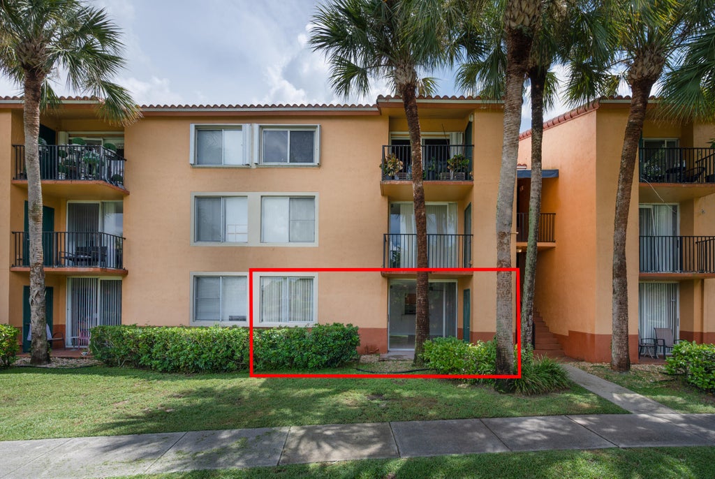 Photo of 10717 E Cleary Boulevard E #106, Plantation, FL 33324 (MLS # B26070669)