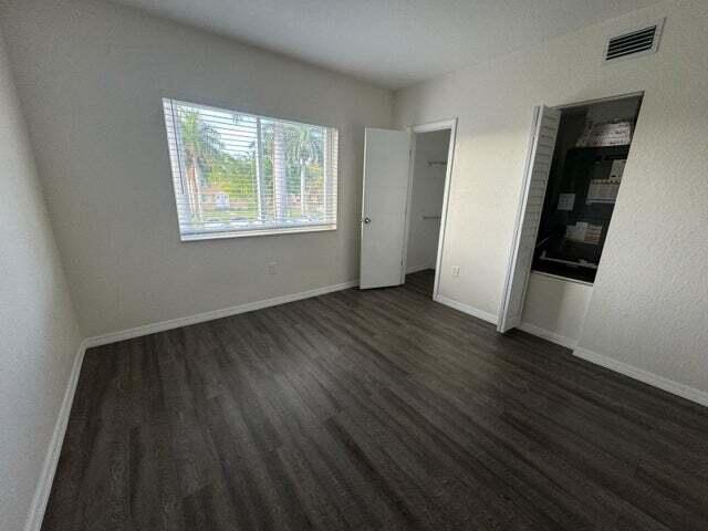 SUNSET PALM VILLAS CONDO - Residential